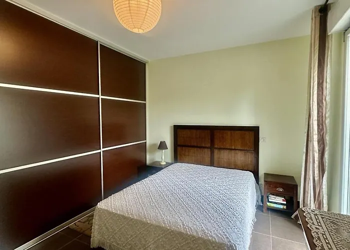 With Sea View And Access * LʼÎle-Rousse