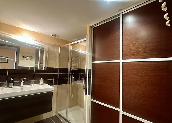 With Sea View And Access LʼÎle-Rousse