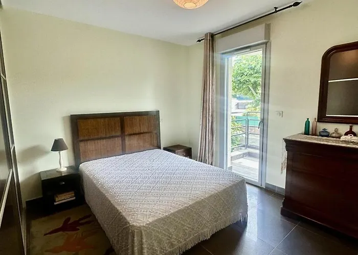 With Sea View And Access * LʼÎle-Rousse